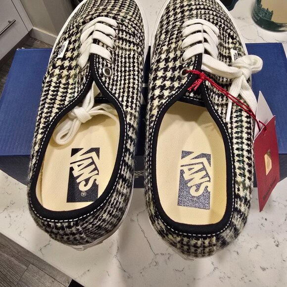 Vans Premium Authentic 44 Unisex Fashion Sneakers Shoes VN000EBNY28 Size 10 NEW - Picture 7 of 15